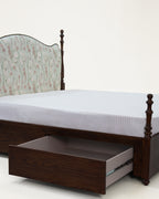 The Heritage Floral Bed