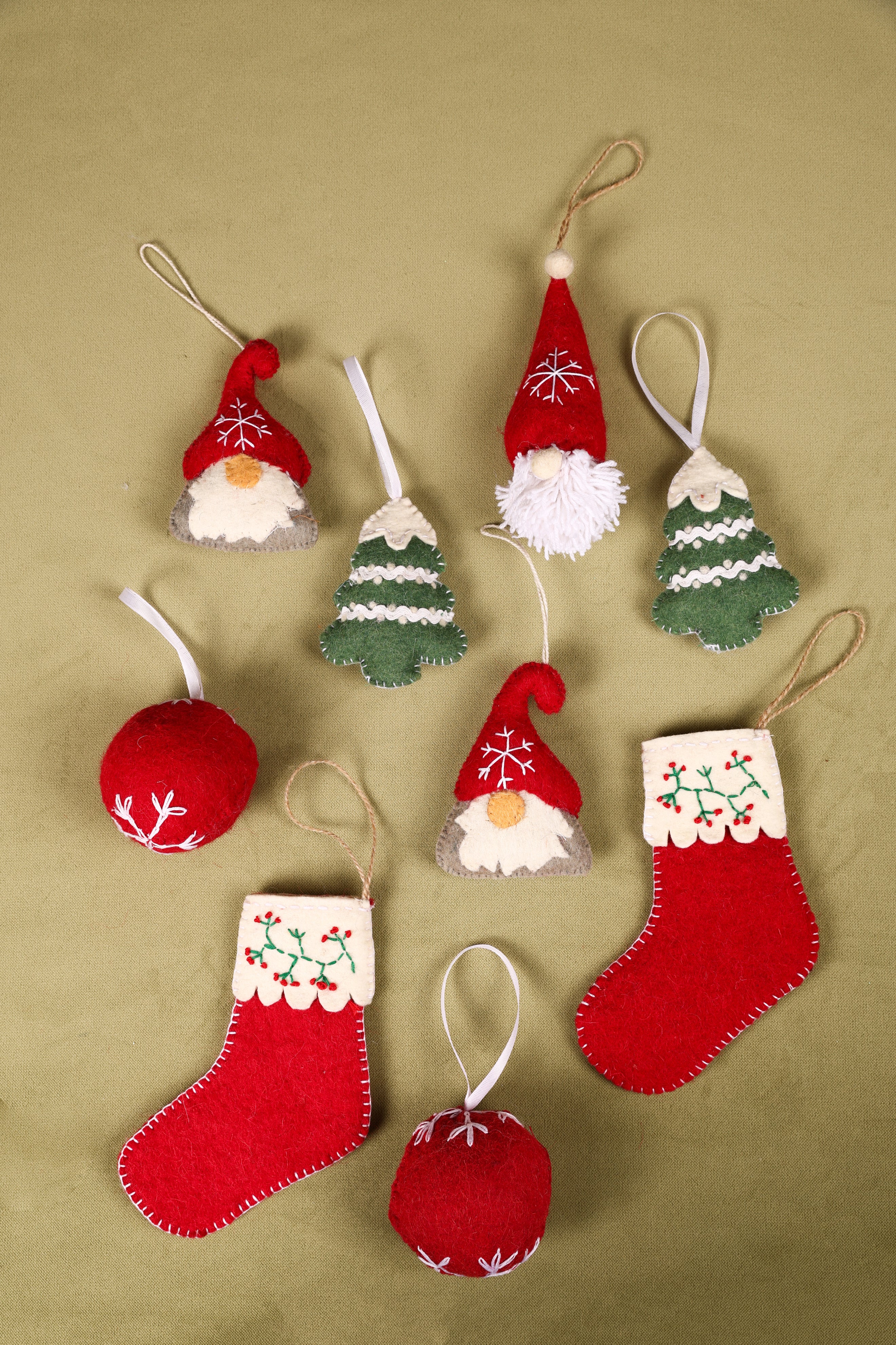 Set Of 5 Pcs Handmade Felt Christmas Decoration
