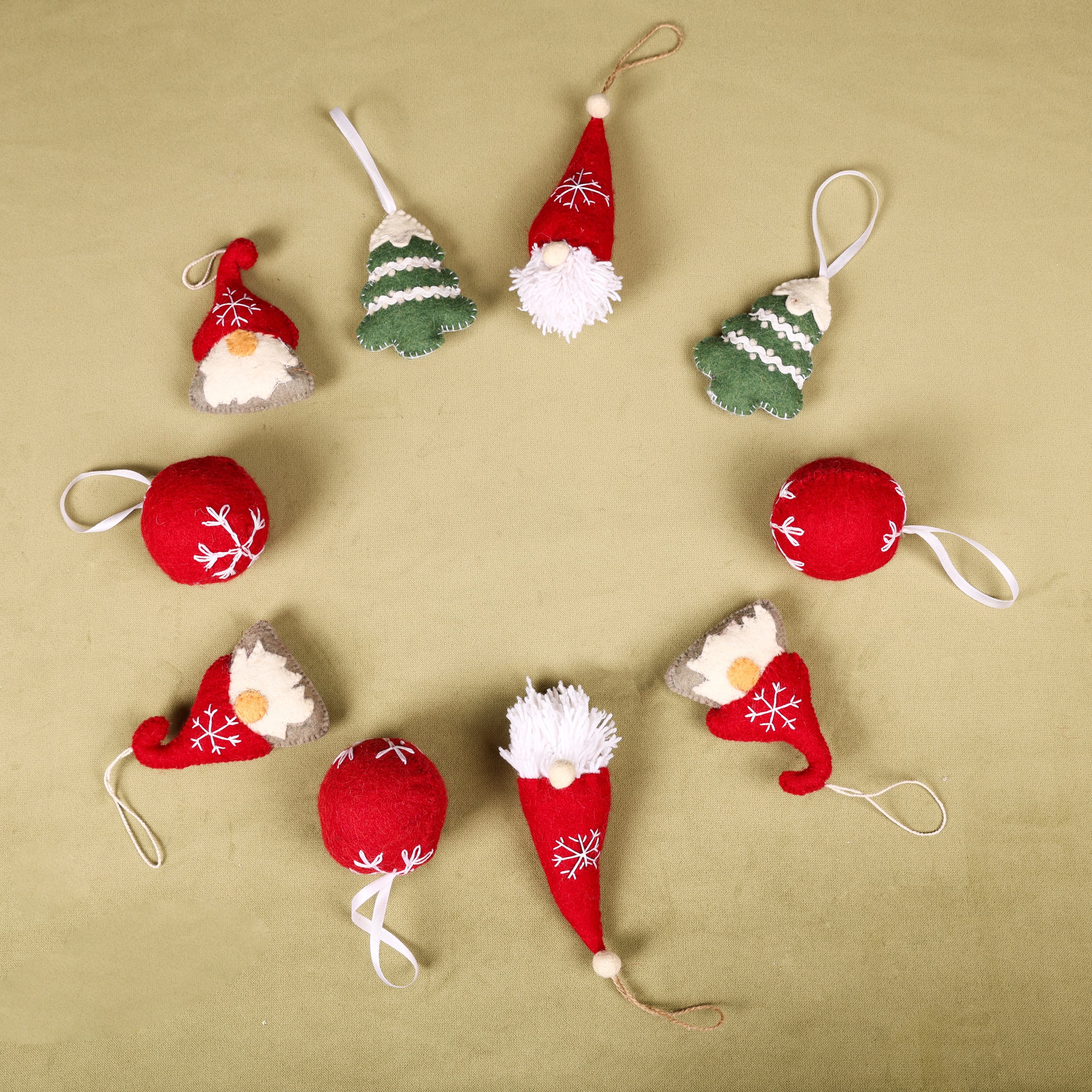 Set Of 5 Pcs Handmade Felt Christmas Decoration