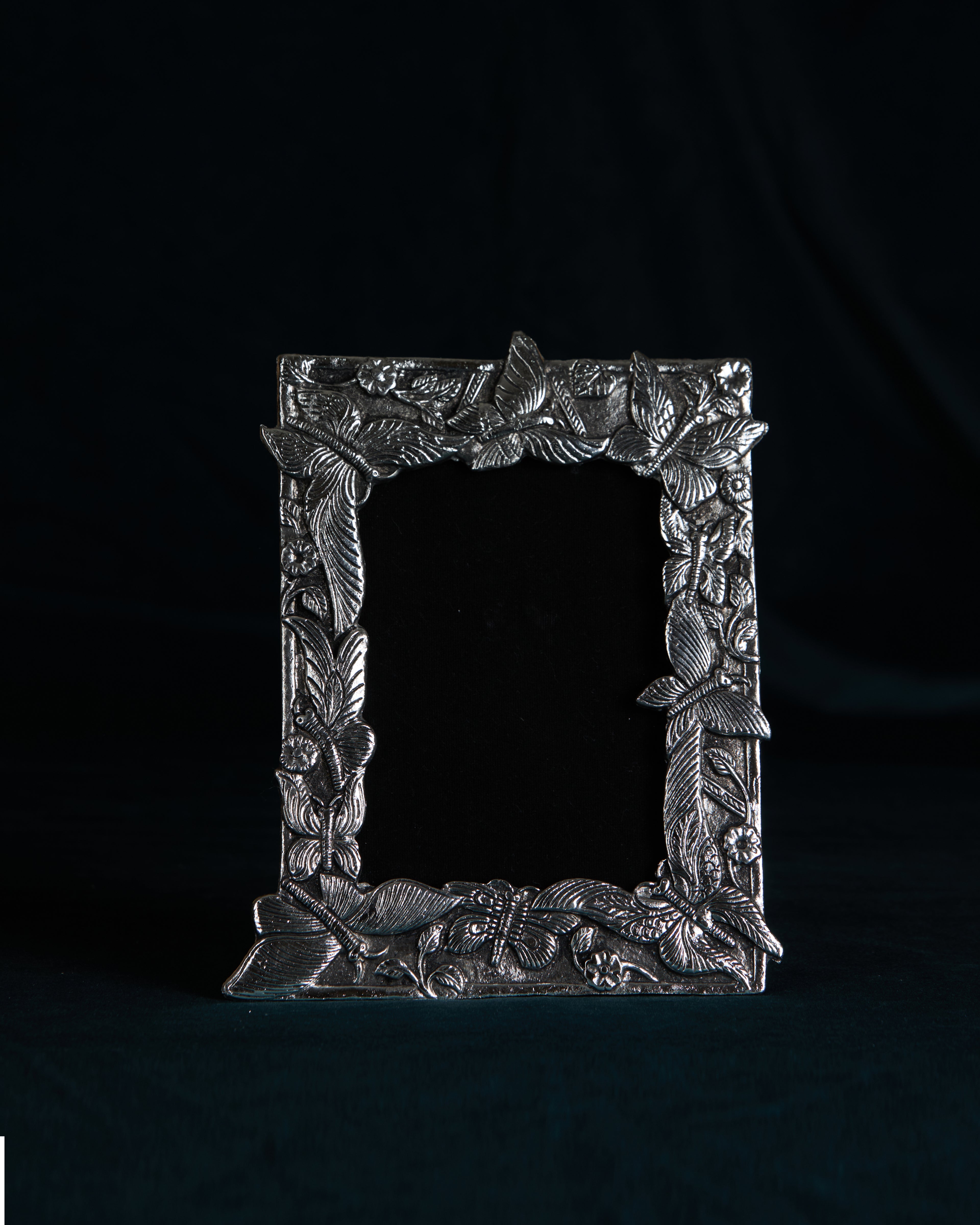 Lyra Photo Frame