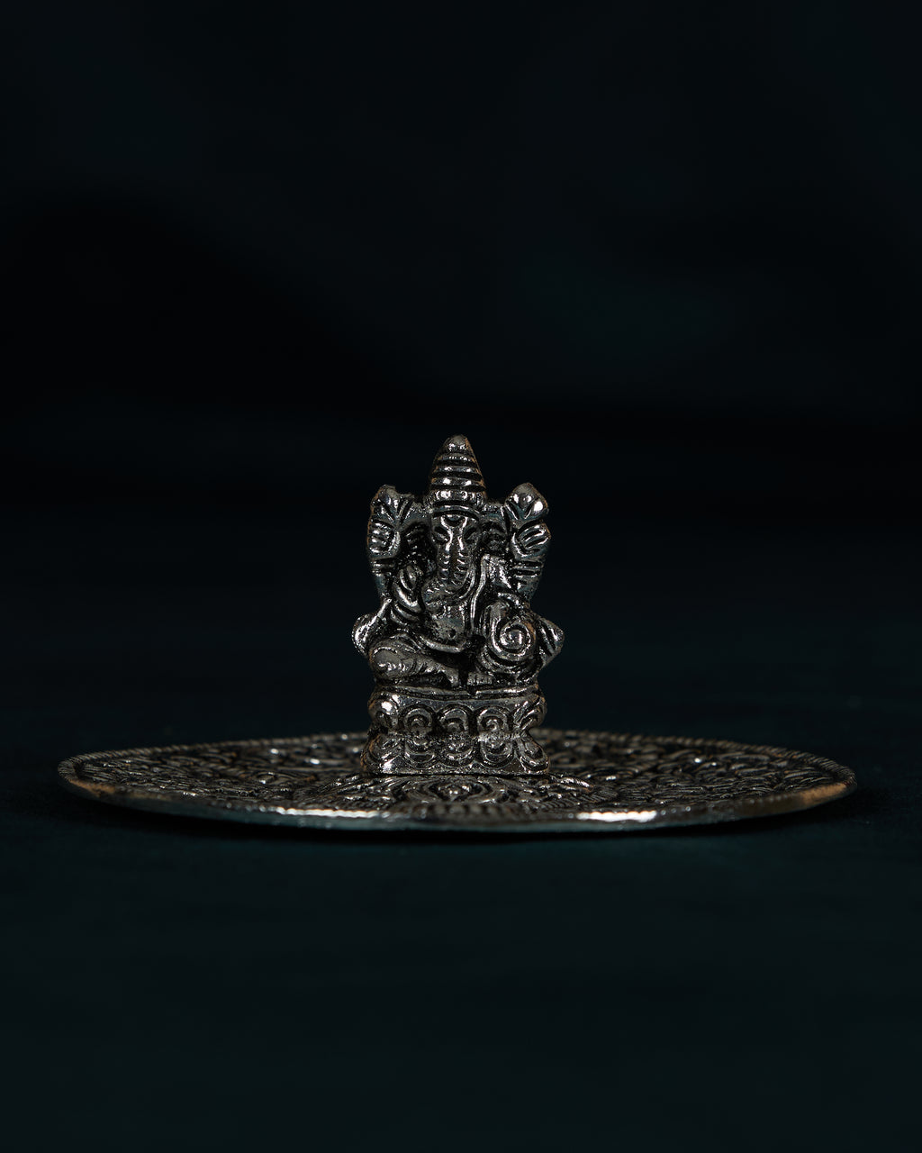 Ekdanta Agarbatti Stand