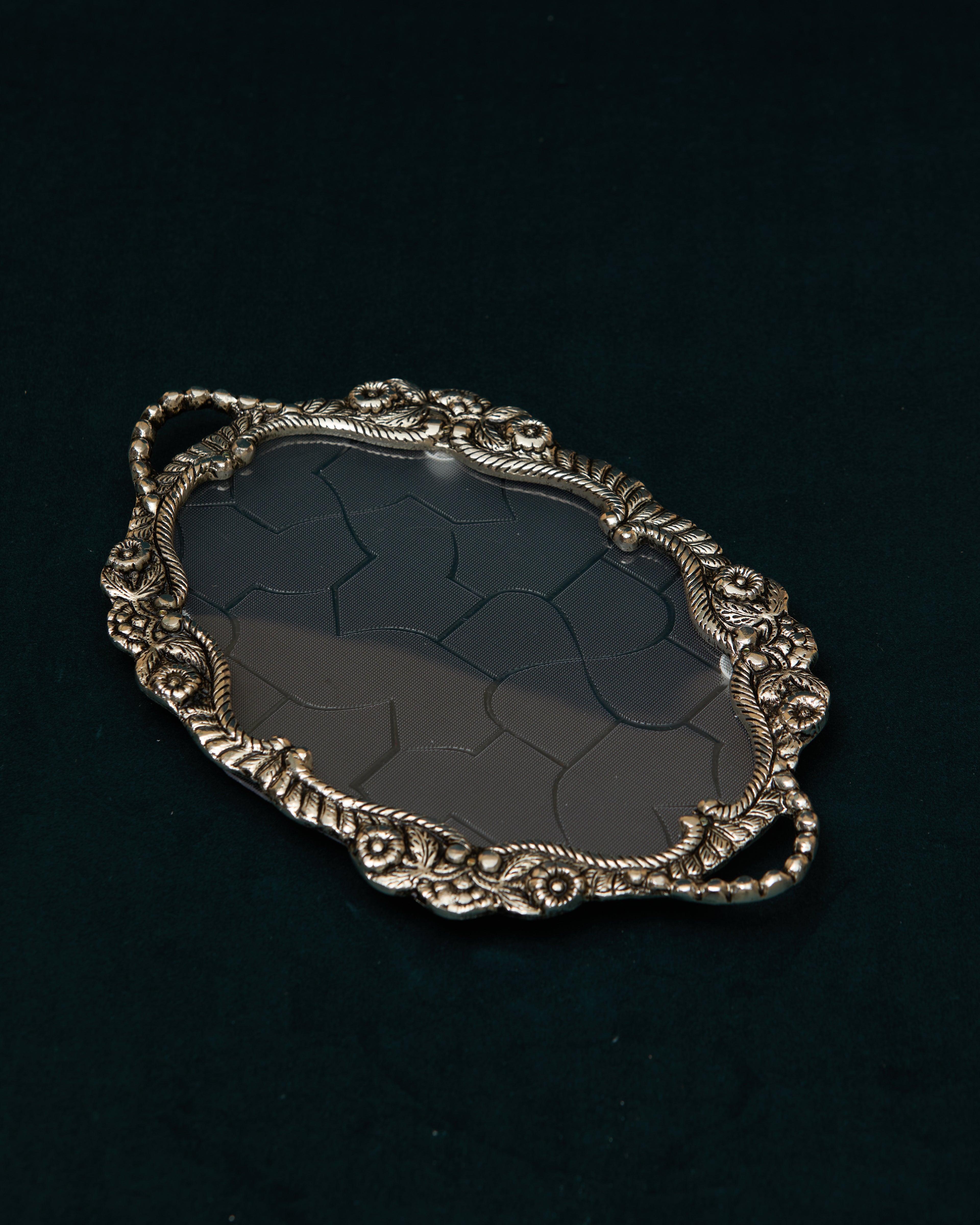 Mayura Tray
