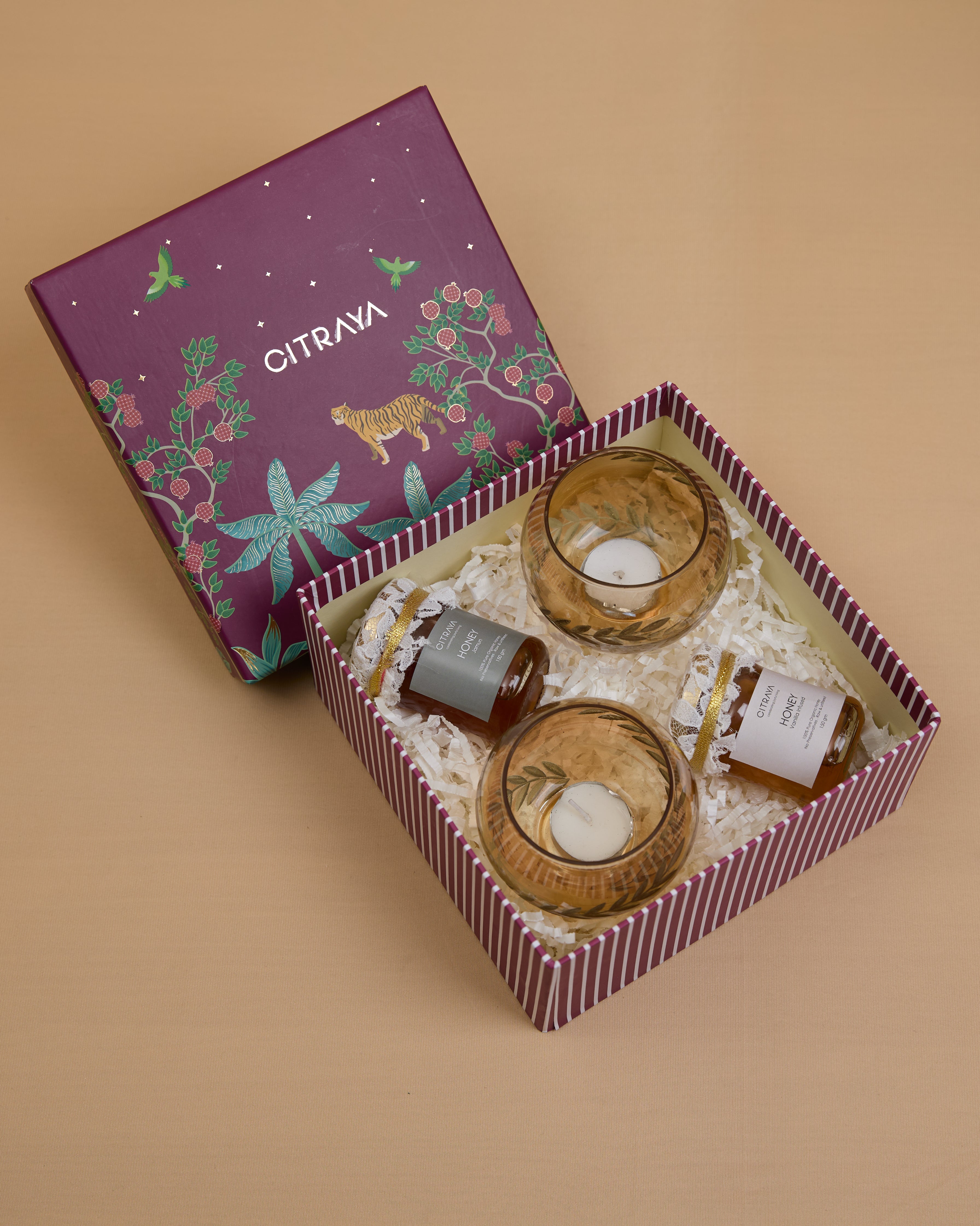 Festive Glow Moments Box